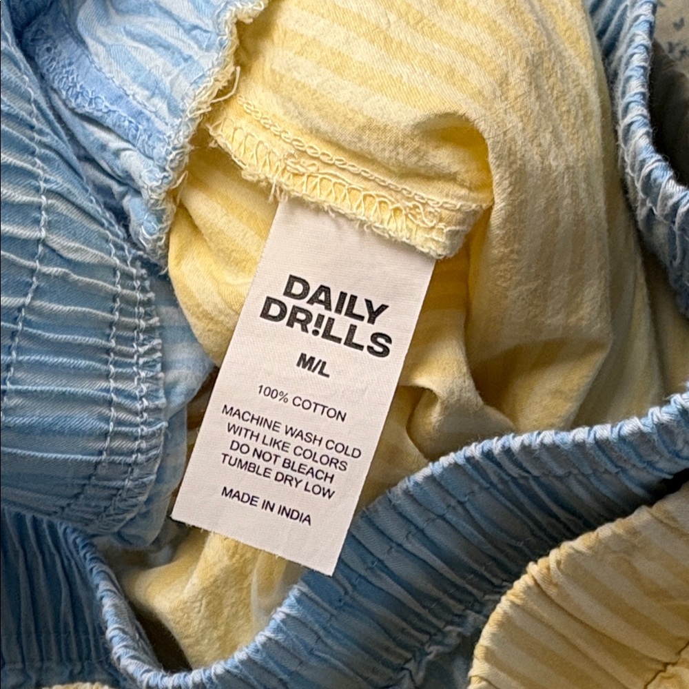 NEW Daily Drills Poplin Double Band Resort Women's Shorts yellow blue stripe - Picture 4 of 5